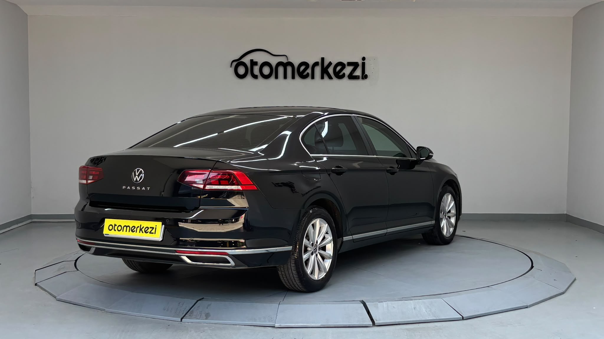 VOLKSWAGEN PASSAT 4